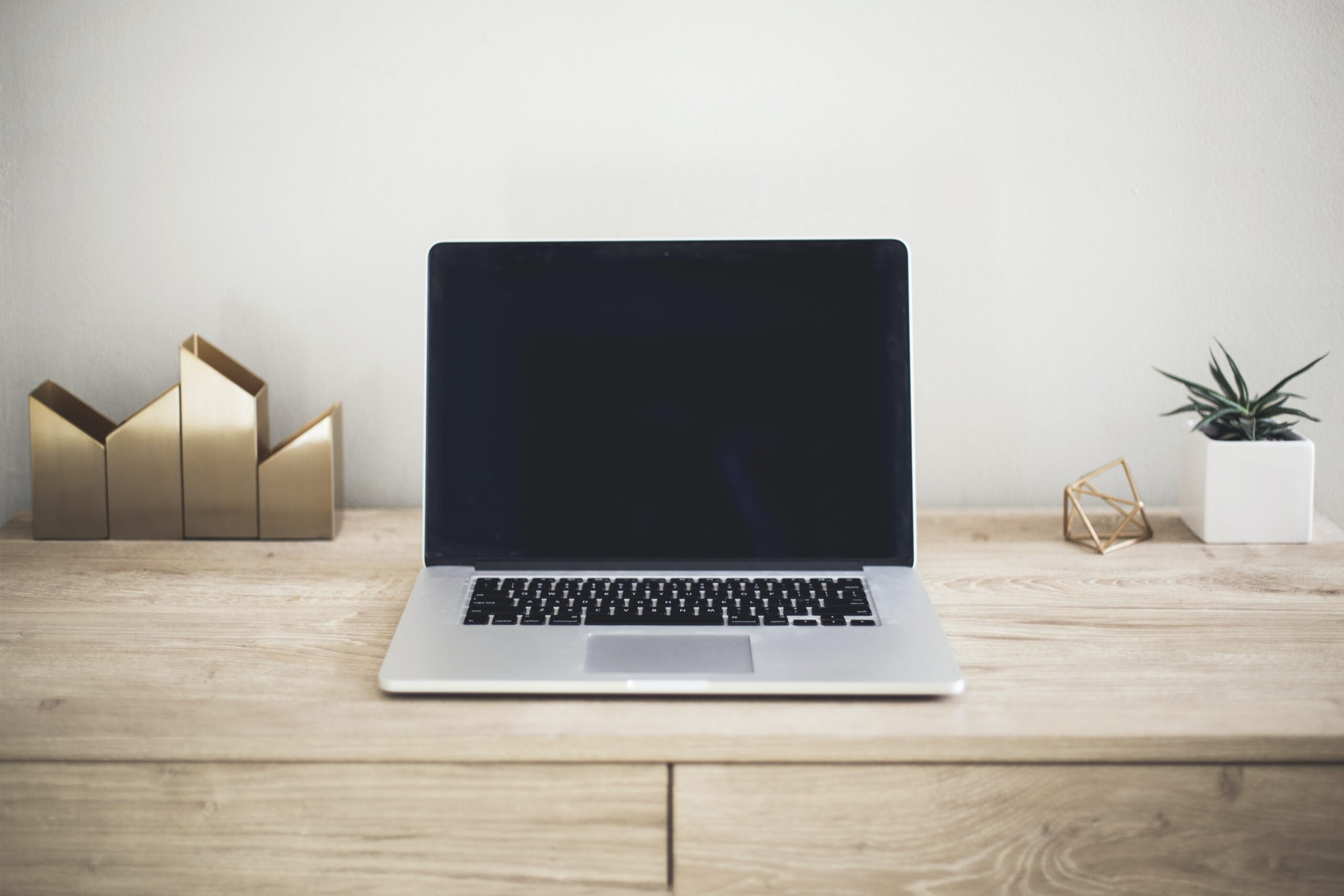What's The Difference Between A Mini-computer And A Mini-frame Computer ...
